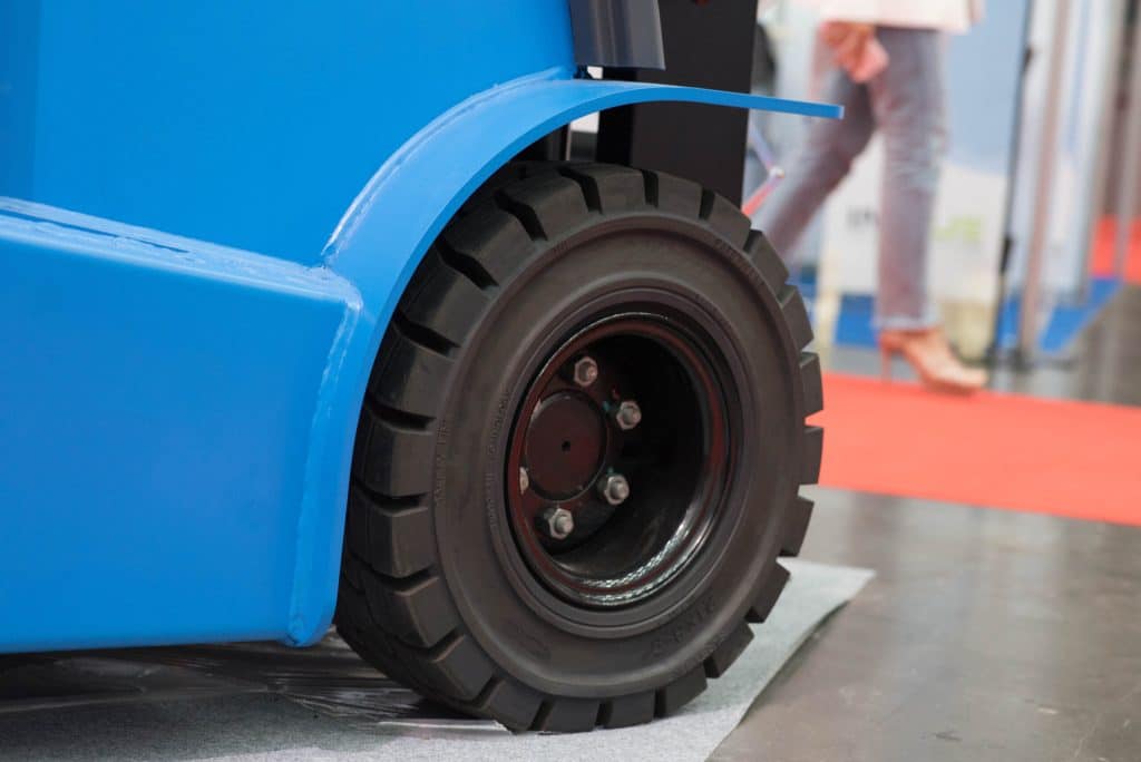 Pneumatic vs. Cushion Tire Forklifts Which is Best for You?