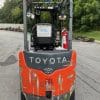 2017 Toyota 8FBCU32 6500 lb capacity electric forklift - Image 2