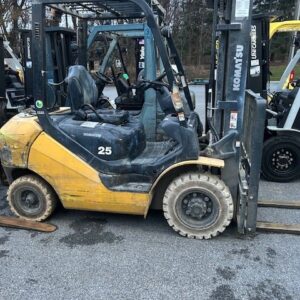 2016 5,000 lb Komatsu Pneumatic Tire Forklift