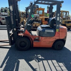 2005 TOYOTA 7FGU25 5000 LB FORKLIFT