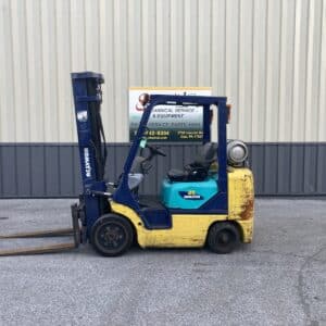 1998 KOMATSU FG25ST 5000 LB CUSHION TIRE FORKLIFT