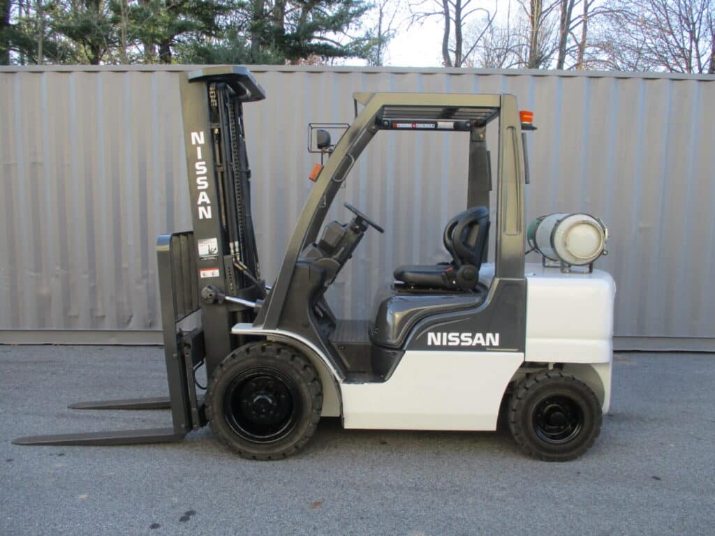 NISSAN UGL02-9L0618 (1)